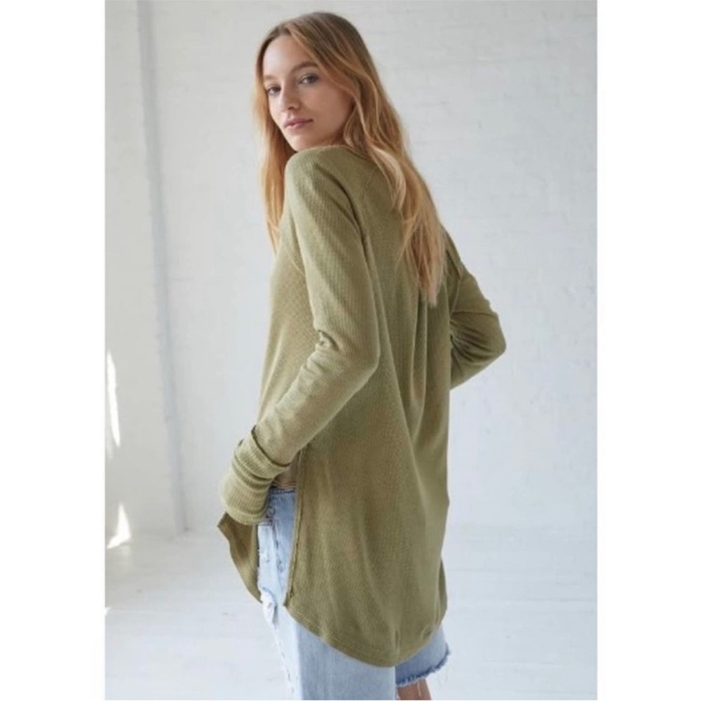 FREE PEOPLE Snowy Thermal Slouchy Long Sleeve Top - Picture 2 of 12